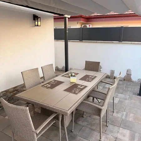 H&e Villa